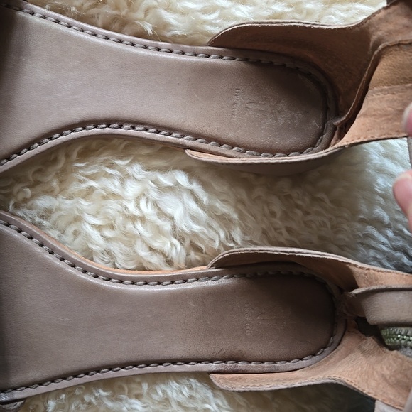 Frye carson leather sandals 7.5 - Picture 4 of 13